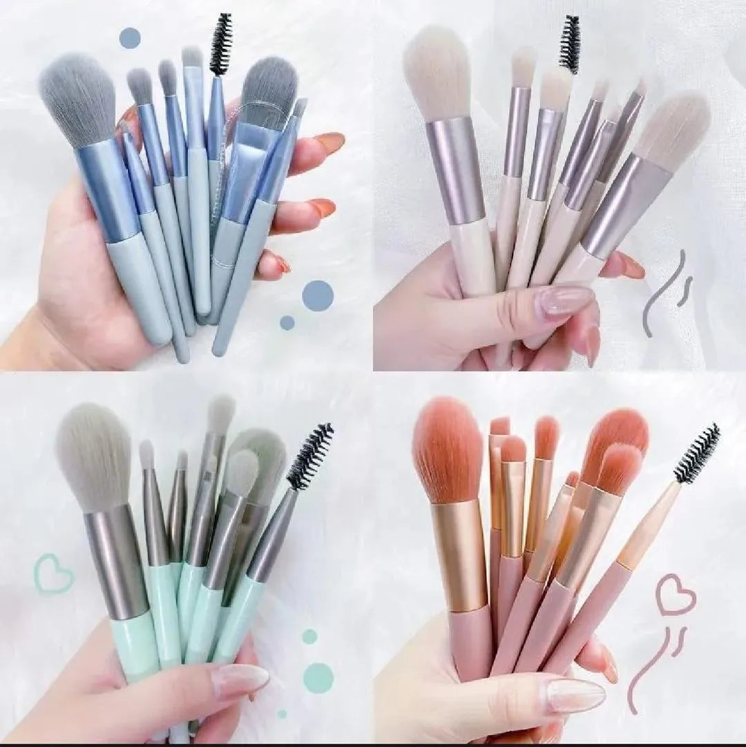 Rose Gold Makeup Brush Set for Pakistani Skin & Climate